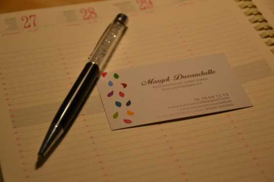 Carte professionnelle de Margot Duvauchelle, psychologue clinicienne TCC sur Amiens