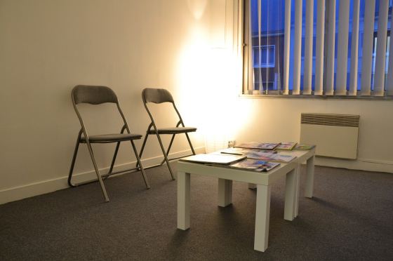 Salle d'attente de Margot Duvauchelle, psychologue clinicienne TCC sur Amiens