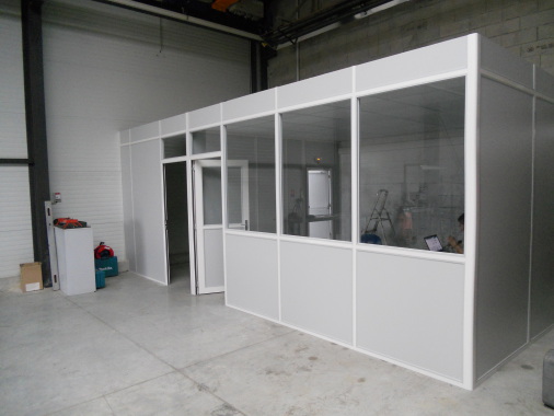 cloison aluminium sur mesure avec faux plafond