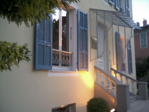 RESTAURATION DU BATIMENT GENERALE
MISE EN PEINTURE
CREATION D UNE HARMONIE EXTERIIEUR
RENOVATION DECORATION D UNE ETUDE NOTARIAL