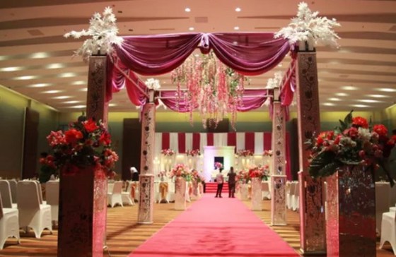 Putri Ayu Dekorasi & Rias Pengantin