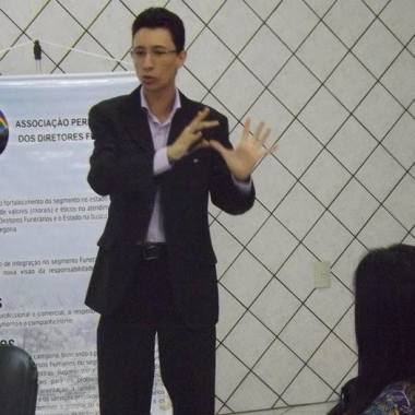Adm Desenvolve Treinamento E Desenvolvimento