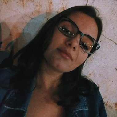 Rebeca Caires