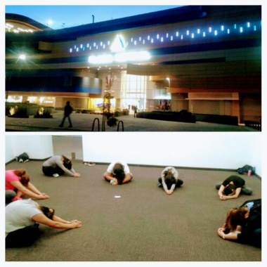Pausa Activa : Hatha Yoga , Plaza central