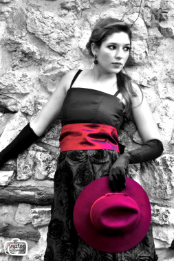 foto editada a B&W dejando un color para resaltar.