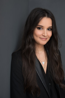 Portrait-professionnel-photo-profil-linkedin-headshot-photographer-paris-alice-prenat-portrait-madame-paris-reconversion-professionnelle-personal-branding-career-management-83.jpg
