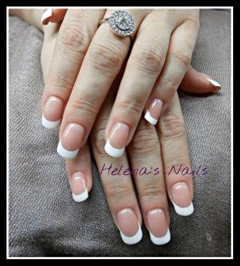 Pose en gel avec french blanche