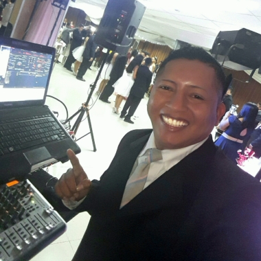 Dj Johnny Alvarado