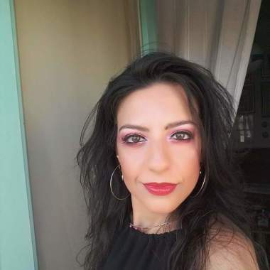 Elena P. Make-Up Artist