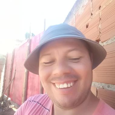Adriano Procura Fazer O Melhor Pra Te Atender