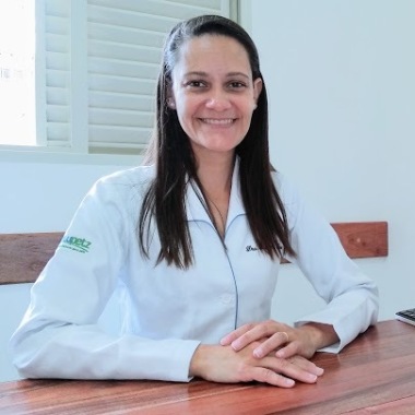 Dra Gislaine Romano - Nutróloga Animal