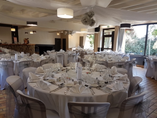 Salle des puys mariage
