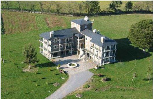 Pazo, en Loentia, Castro de Rey, LUGO