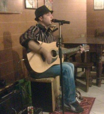 Ingaggio 2014 presso "Taverna Gnoccone" a Pairana per una serata come "one man band"