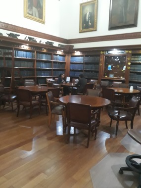 Trabajando por los intereses de la comunidad en el Concejo.  