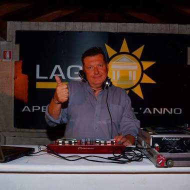 Axdj