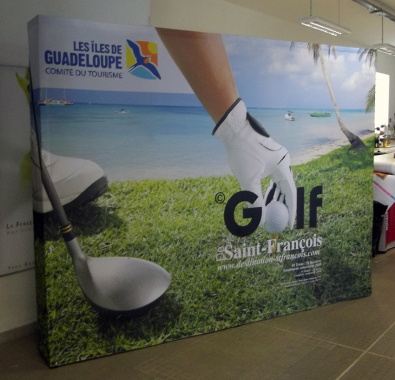 stand parapluie textile. Impression par sublimation. 4x2,3 m
