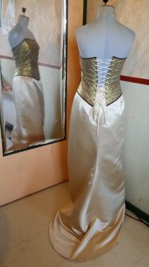 Ensemble mariée: bustier corset et jupe longue satinée