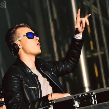 Dj 