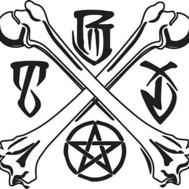 Radical Tattoo Et Personnalisation De Vêtements