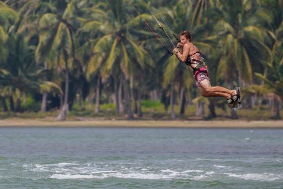 Kite Surfing Lessons & Training