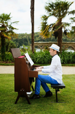 Prestation solo possible au piano
