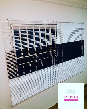 Venetian blinds