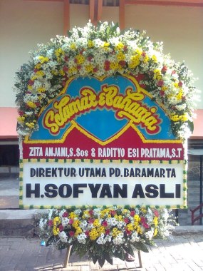 bunga papan selamat dan bahagia