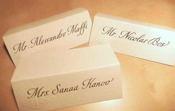 Chevalets de table, cartons de table, marque-place