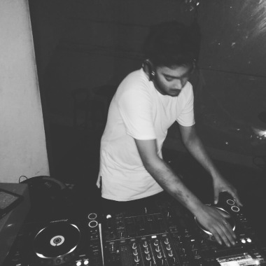 Dj Daryl