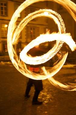 Jongleur de feu.