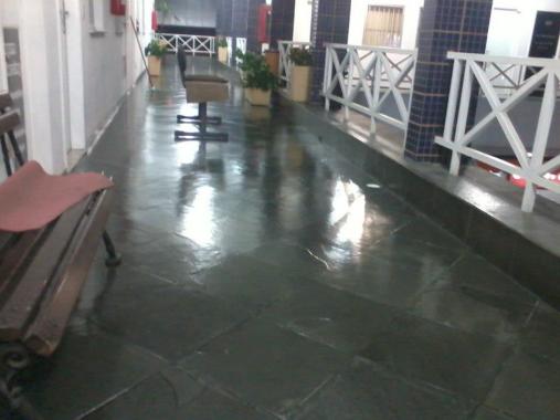 Tratamento de piso em shopping em Niterio 