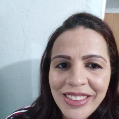 Sou Uma Pessoa Muito Caprichosa E Amo O Que Faço