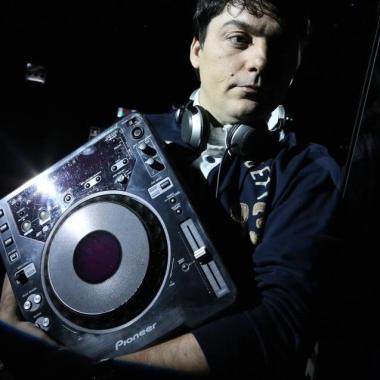 Djrmaxx