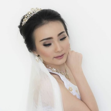Lonita Make Up Artist