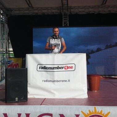 Dj Fun Musica E Animazione Eventi Per Comuni - Feste - Matrimoni  