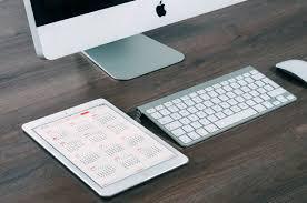 Déléguer ou accorder sa confiance n'est certes pas évident mais pourtant c'est indispensable ! 
Un entrepreneur doit avoir une visibilité sur son activité au quotidien  pour anticiper et développer cette dernière. Dans le même temps, il doit rester disponible pour ses clients, ses collaborateurs et innover. S'appuyer sur l'expertise d'un professionnel de la gestion et de l'organisation  lui permet de gérer son temps de manière plus efficace. Alors n'attendez plus contactez moi pour définir la meilleure solution à vos attentes !