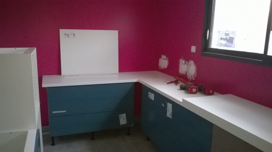 CHANTIER PEINTURE SATINEE TEINTE CHOIX DU CLIENT D'UNE CUISINE