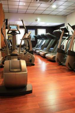 Espace cardio pour bien s'échauffer  et travailler son cardio pour éviter les maladie cardiovasculaires.