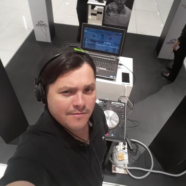 Dj Black Angel Llame Noe Dejen Msn