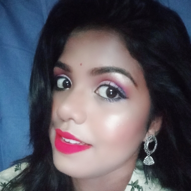 Zenobia Makeupstudio& Academy