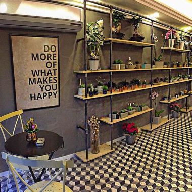 SUNDAY FLOWER SHOP DESIGN