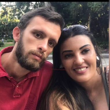Gregory ﹠ Vivian