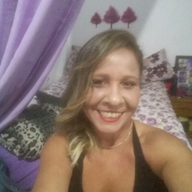 Gozando na buceta gostosa da mulher do corno Casa massagem sorocaba