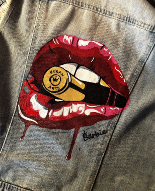 Chaleco Pintado con a mano con pintura textil 