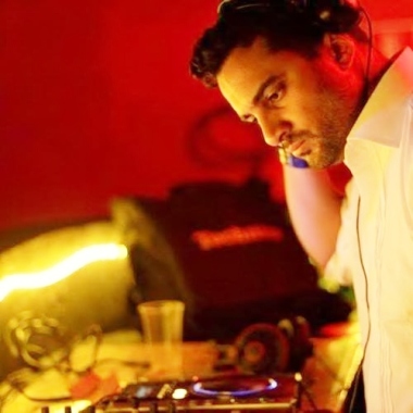 Dj - Ebm / Industrial / Synth / Pop / Electro
