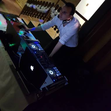 Dj/Дисководещ