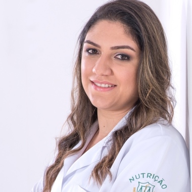 Nutricionista Thais Oliveira