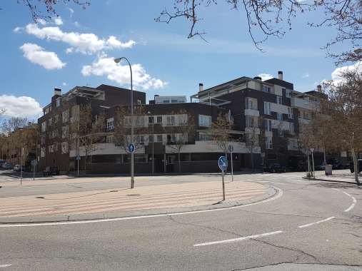 VENTA PISO ÁTICO DÚPLEX ZONA CORRALEJOS, CAMPO DE LAS NACIONES, MADRID. 