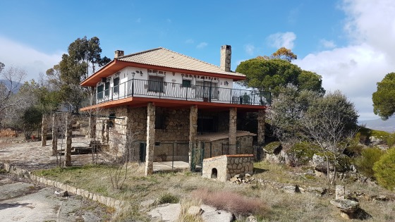 VENTA DE CHALET A REFORMAR EN EL TIEMBLO, ÁVILA